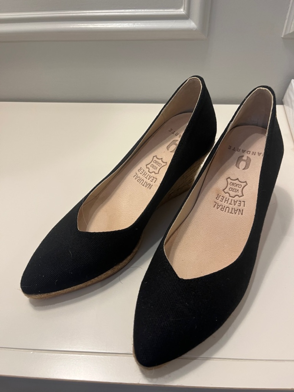 Viscata Roses Women's Black Pointed-Toe Wedge Espadrilles